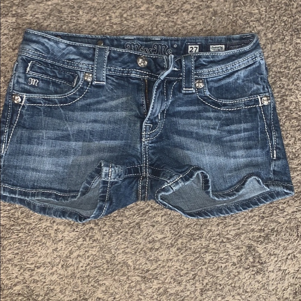Assorted clothes - Picture 9 of 15
